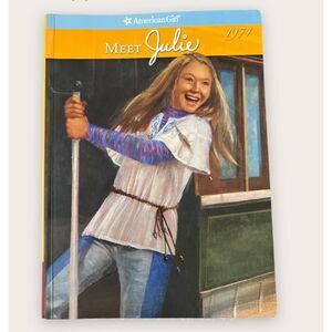 American Girl | Meet Julie | Book 1